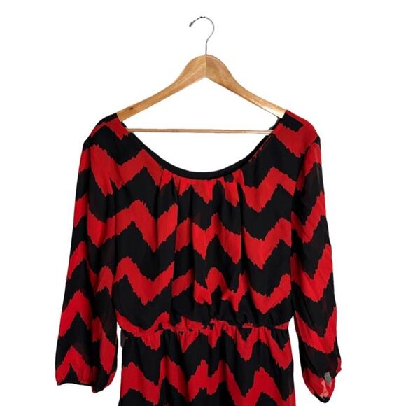 Love Reign Chevron Dress Red Black Size XL Lined Scoop Neck Elastic Waist - Picture 2 of 7